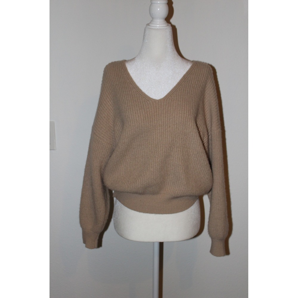 Forever 21 Women's Ribbed V-Neck Pullover Sweater‎ Tan Camel Small